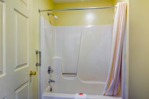 Best offers for ECONO LODGE Woodstock 