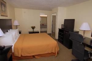 Best offers for QUALITY INN SUITES Statesboro 