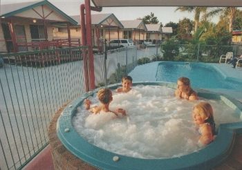 Best offers for DOLPHIN SANDS HOLIDAY VILLAS North Coast
