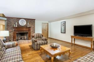 Best offers for SUPER 8 CADIZ Cadiz 