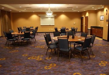 Best offers for COURTYARD By MARRIOTT PITTSBURGH MONROEVILLE Pittsburgh