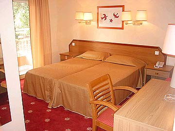 Best offers for Anis Nizas