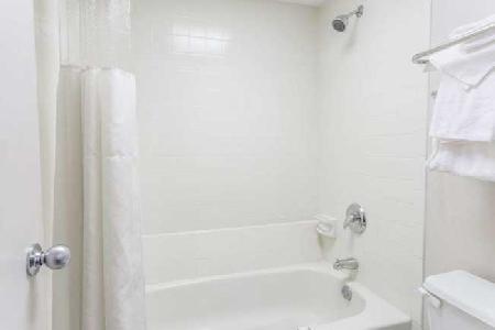 Best offers for Howard Johnson Inn North Colorado Springs 