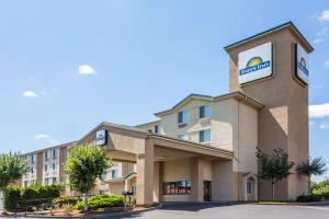 Best offers for DAYS INN PORTLAND EAST Portland 