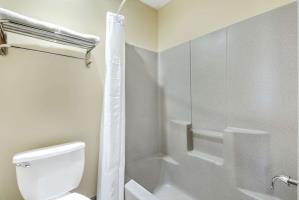 أفضل العروض ل سابر 8 باى ويندهام كانساس سيتى باركفيل