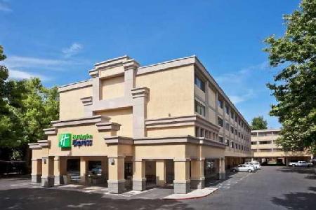 Best offers for Holiday Inn Express Sacramento Convention Center Sacramento 