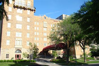 أفضل العروض ل كورتيارد باى ماريوت كانساس سيتكاونتري كلاب بلازا باركفيل