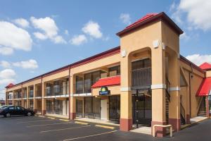 Best offers for DAYS INN SWEETWATER AT LOST SEA Sweetwater