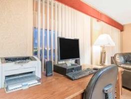 Best offers for Days Inn By Wyndham Duluth/By Miller Hill Mall Duluth 