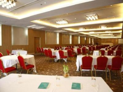 Best offers for CLARKS INN SUITES Ghaziabad