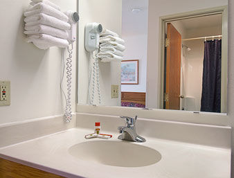 Best offers for AIRPORT PLAZA INN Inglewood