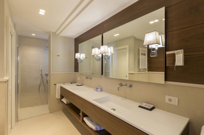 Best offers for HOTEL LUNGOMARE Riccione