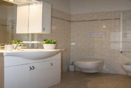 Best offers for SWEET FLAT LOCATED IN SALT FOR 6 GUESTS. Salo'