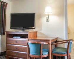 Best offers for ECONO LODGE Newton