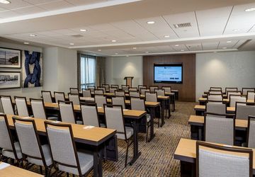Best offers for COURTYARD PORTLAND DOWNTOWN/WATERFRONT Portland