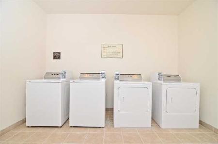 أفضل العروض ل  إموري 