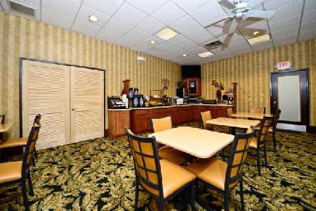 Best offers for Best Western Fayetteville Inn Fayetteville 