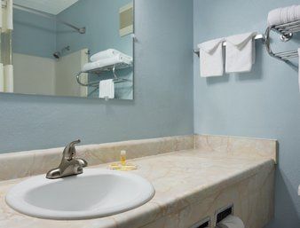 Best offers for DAYS INN MIDDLETOWN Franklin