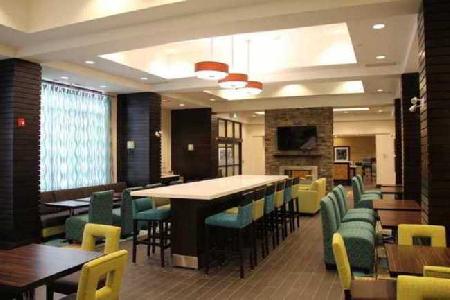 Best offers for Hampton Inn Winnipeg Airport Winnipeg