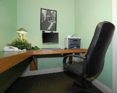 أفضل العروض ل كومفورتانات فاوندرس توور أوكلاهوما سيتي 