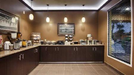 Best offers for Best Western Seawall Inn & Suites By The Beach Galveston 