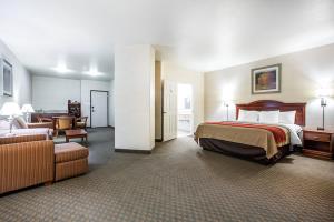 Best offers for COMFORT INN SUITES Galt