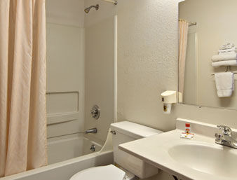 أفضل العروض ل سابر 8 باى ويندهام فرانكلين/ميدلتاوناري ميدلتوون