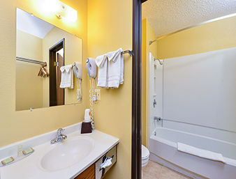 أفضل العروض ل سابر 8 باى ويندهام سان بريري/ماديسون اي سون بريري