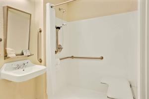 Best offers for Microtel Inn & Suites By Wyndham Bryson City Bryson City