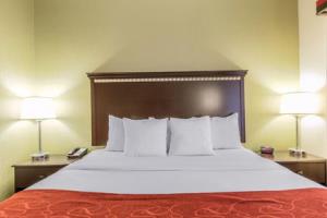 Best offers for COMFORT SUITES Locust Grove