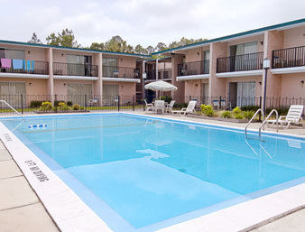 Best offers for DAYS INN PERRY Perry