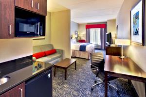 Best offers for HOLIDAY INN EXPRESS AND SUITES KNOXVILLE WEST OAK Oak Ridge