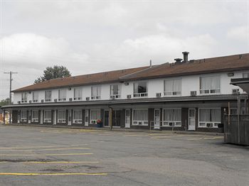 أفضل العروض ل SUPER 8 BY WYNDHAM KIRKLAND LAKE كيركلاند لاك