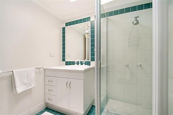 Best offers for BLUE WATERS LUXURY HOLIDAY APARTMENTS Gold Coast