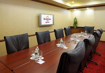 أفضل العروض ل  إاست روذرفورد 