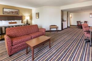 Best offers for Wingate By Wyndham Sulphur Sulphur