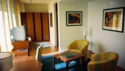 Best offers for AN DER PHILHARMONIE Cologne