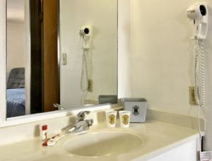 Best offers for SUPER 8 OKAWVILLE Nashville 