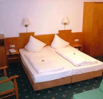 Best offers for Hotel Ahl Meerkatzen Cologne