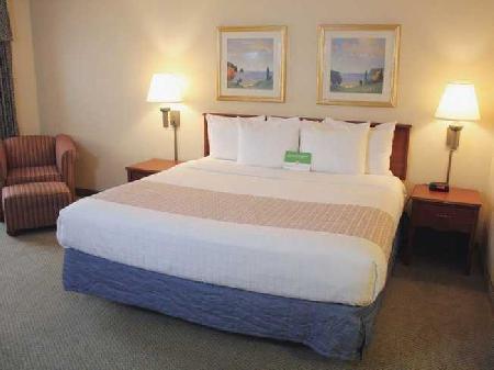 أفضل العروض ل لا كينتا ان اند سويتس ميامي مطار اياسان ميامي 