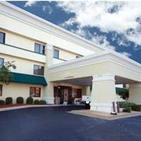 Best offers for La Quinta Inn & Suites Montgomery  Montgomery 