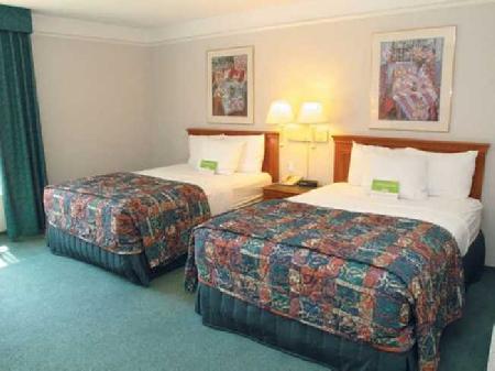 Best offers for La Quinta Airport Denver 