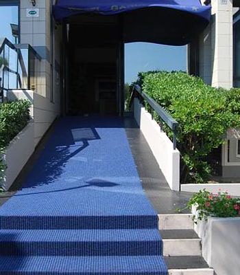 Best offers for Garden Pesaro