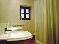 أفضل العروض ل منزل اسيرينا  )  ا) ازانزا