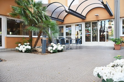 Best offers for Mistral 2 Oristano
