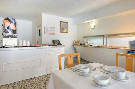 Best offers for DON QUIJOTE HOTEL Figueretas