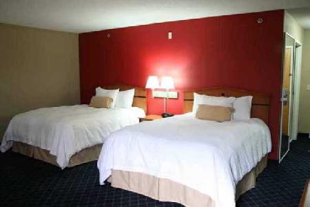 Best offers for HAMPTON INN HUTCHINSON Hutchinson 