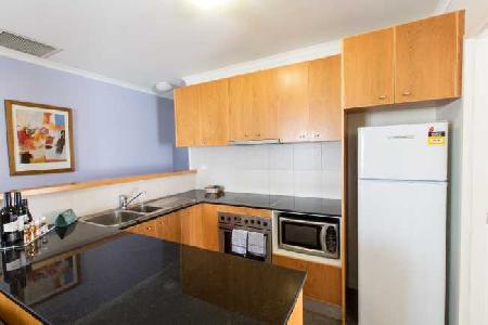 Best offers for WALDORF CANBERRA APARTMENT HOTEL Canberra 