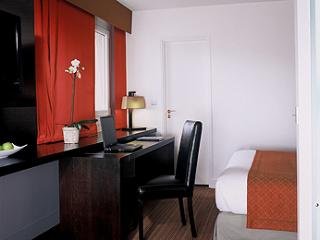 Best offers for MERCURE  PARIS NEUILLY Neuilly-sur-seine