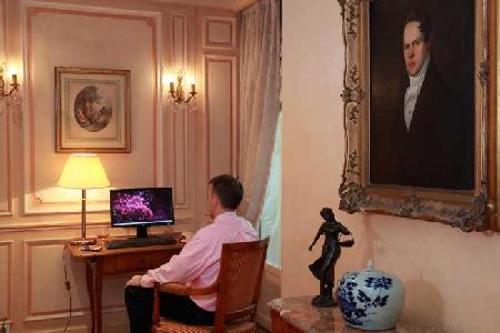 Best offers for Mayflower Paris